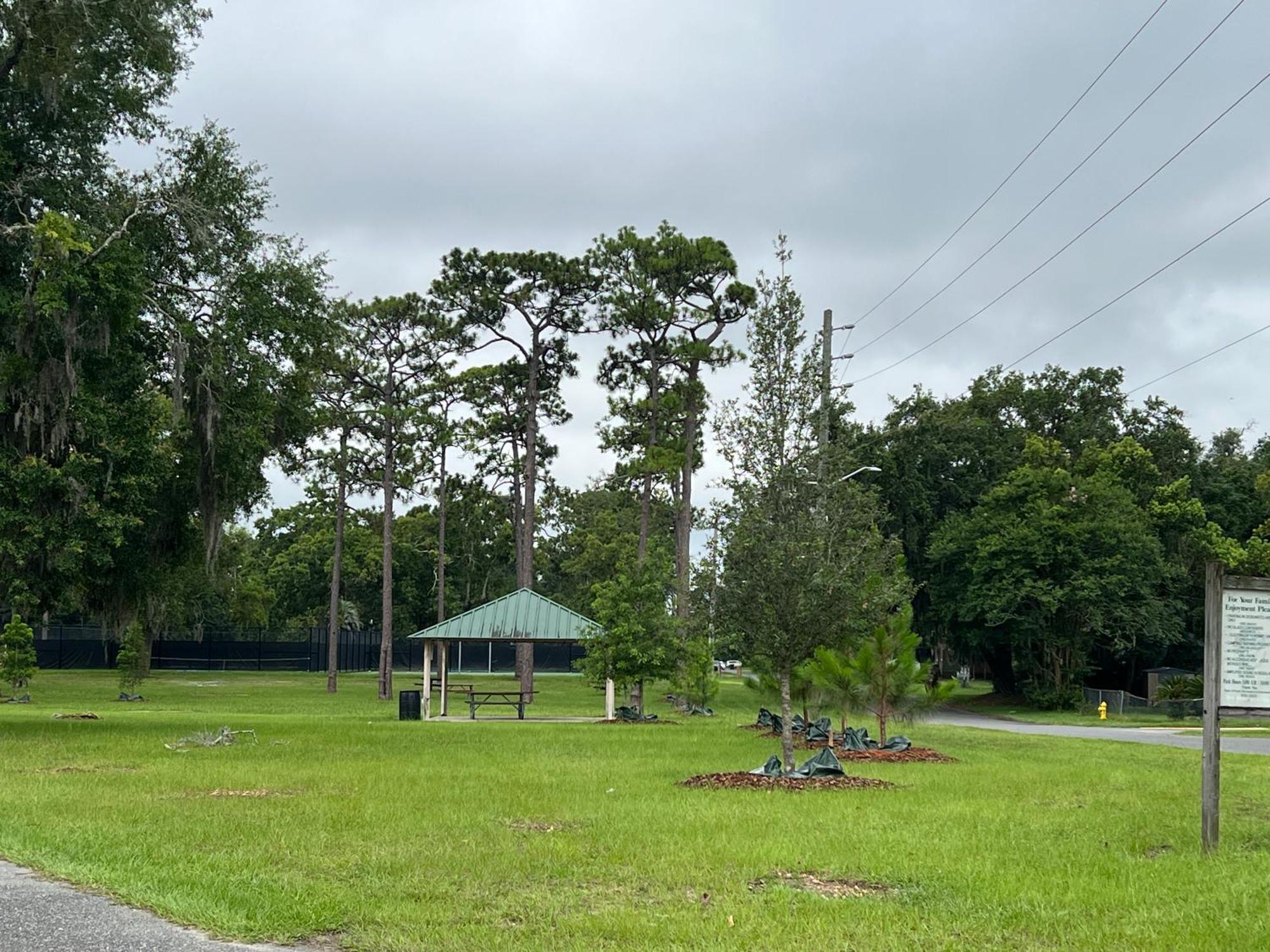 Pool Home Sleeps 6 With Large Fenced Yard Jacksonville Exterior foto